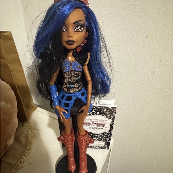 Monster high Mattel Gen 1 Robecca Steam doll almost complete first wave - Picture 10 of 12